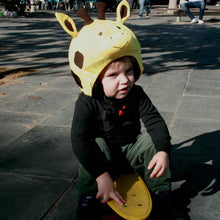 Load image into Gallery viewer, Coolcasc Animals Helmet Cover Giraffe
