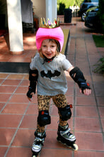 Load image into Gallery viewer, Coolcasc LEDS Helmet Cover Queen
