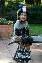 Load image into Gallery viewer, Coolcasc LEDS Helmet Cover Police

