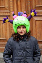 Load image into Gallery viewer, Coolcasc LEDS Helmet Cover Mr Higgins
