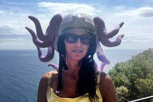 Load image into Gallery viewer, Coolcasc Animals Helmet Cover Octopus.
