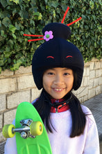 Load image into Gallery viewer, Coolcasc Show Time Helmet Cover Geisha

